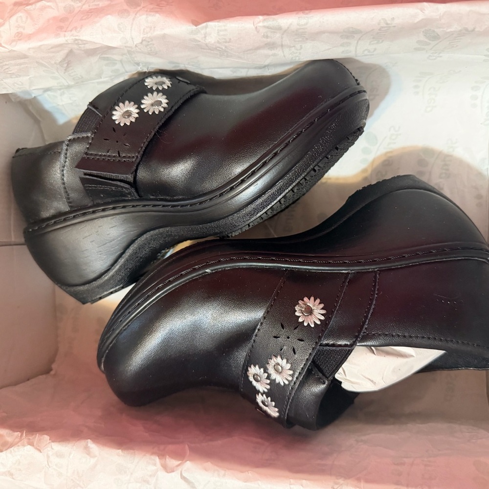 Spring Step Black Floral Mules